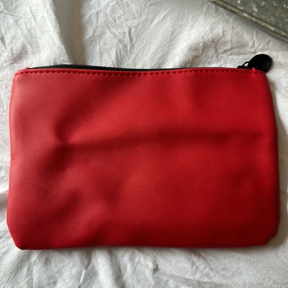 3 for $20! 2 Ipsy Bags - Picture 8 of 11